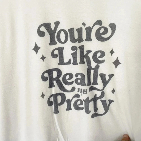 Women’s Short Sleeve Crewneck Graphic Tee Size XL - Picture 3 of 6